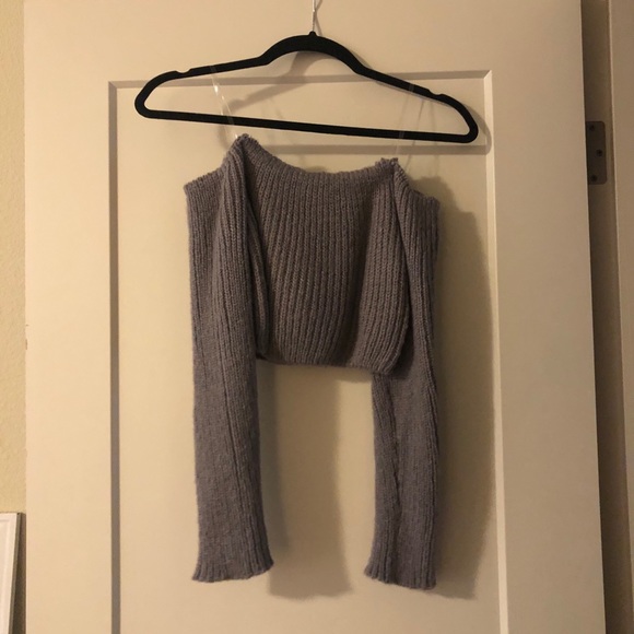 NWT GRAY OFF THE SHOULDER CROP TOP - Picture 1 of 3